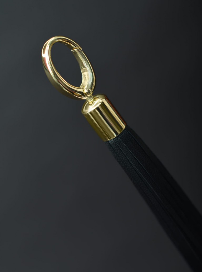 Brush keychain, black/gold